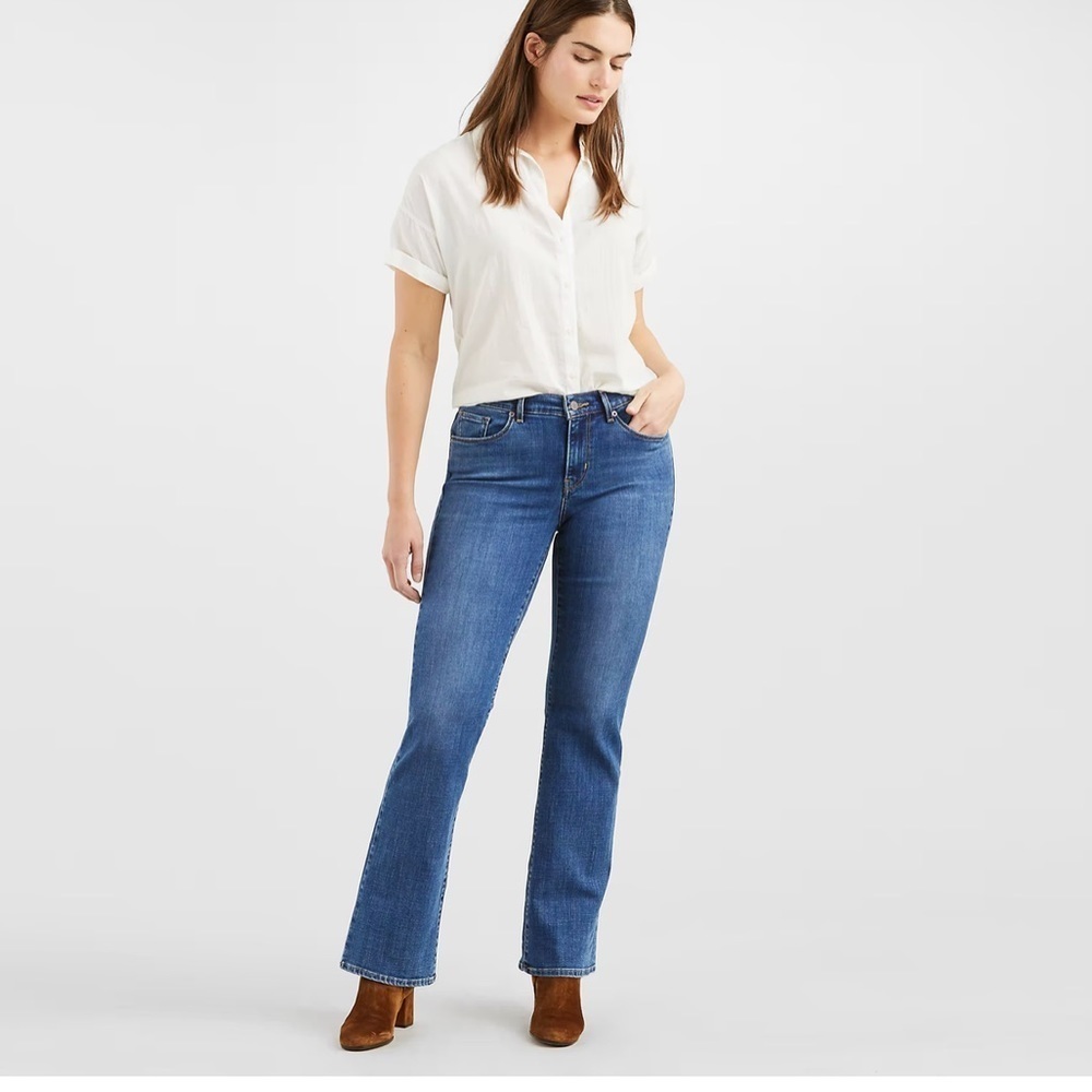 Womens levis classic bootcut 12